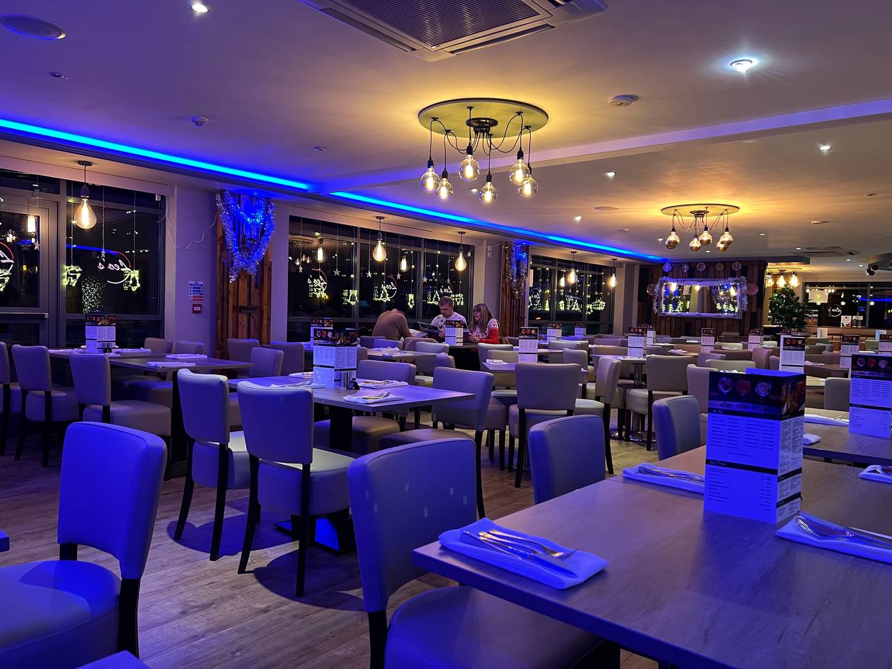 Rokka Cocktail Bar & Grill